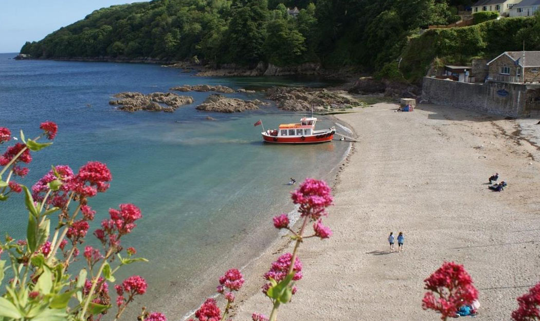 Whitsand Bay Fort is an AWARD Winning Holiday Park for Lodges, Motorhome, Campsite, Caravan Parks set minutes from the Beach Holiday Parks Cornwall | Rame Peninsula | Lodges | Campsites | Touring Parks Cornwall | Ramehead | Whitsand Bay Fort